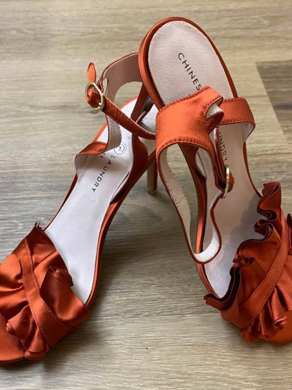 Chinese Laundry Rust Satin Ruffle Toe Ankle Strap Heels Size 9 ~ 4” Stiletto Dre